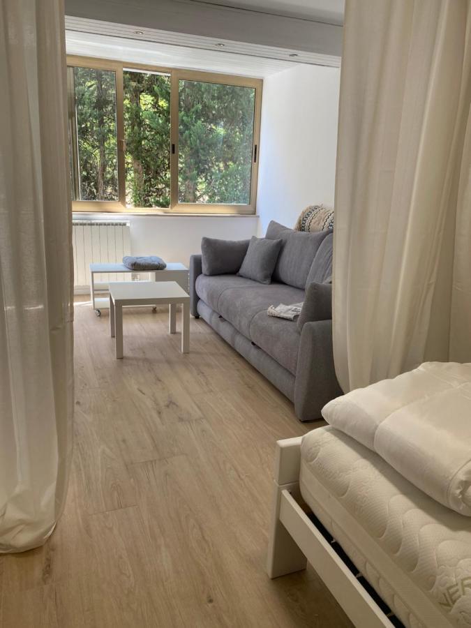 Apartment At Alex *
